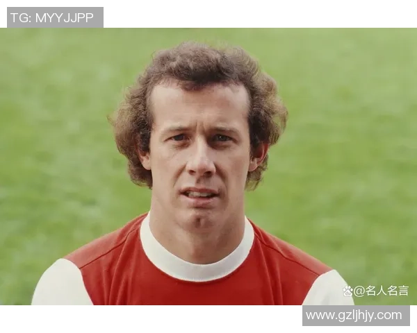 大足球明星背后的名字故事与世界足坛的传奇人物揭秘